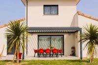 Pergola bioclimatique à Fort-de-France 